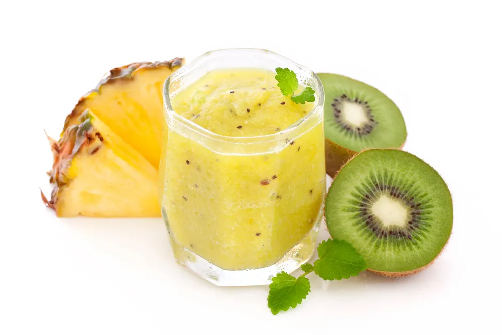 pineapple kiwi smoothie