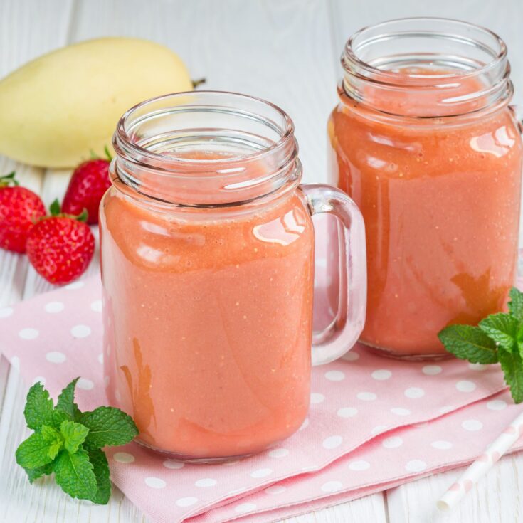 Strawberry Mango and Almond Smoothie